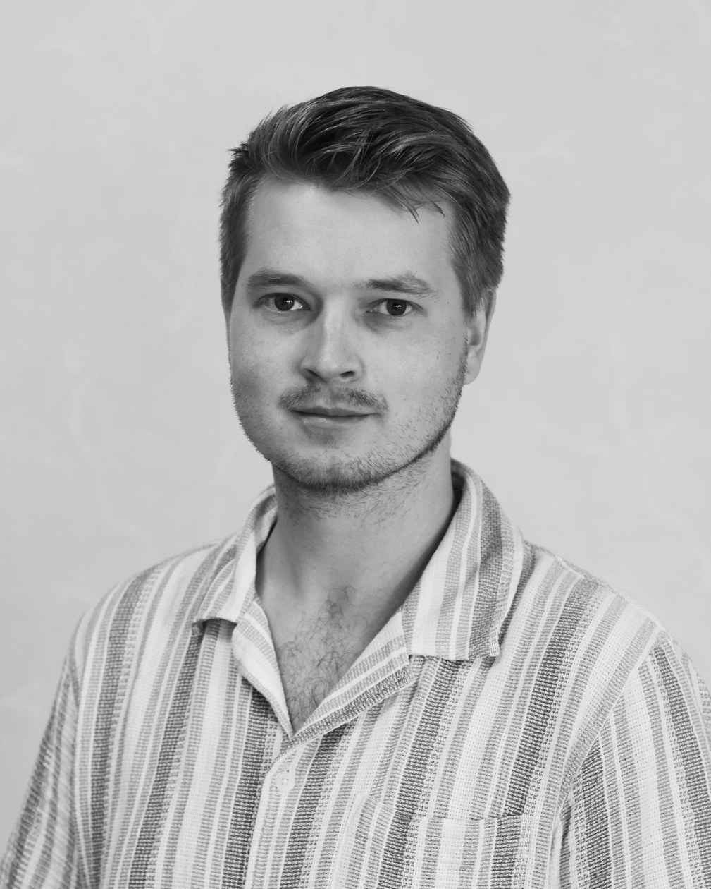 Simon  Magnussen